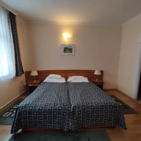 Pannonia Szálloda 3*