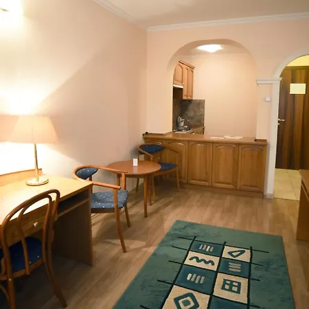Hotel Pannonia 3*