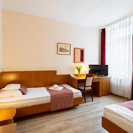 Pannonia 3*