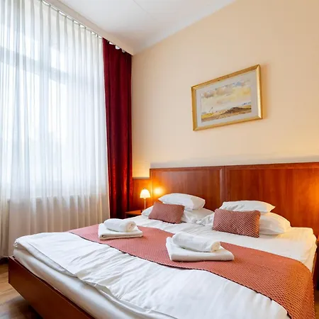 Pannonia Hotel