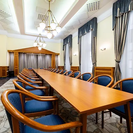Pannonia Hotel 3*