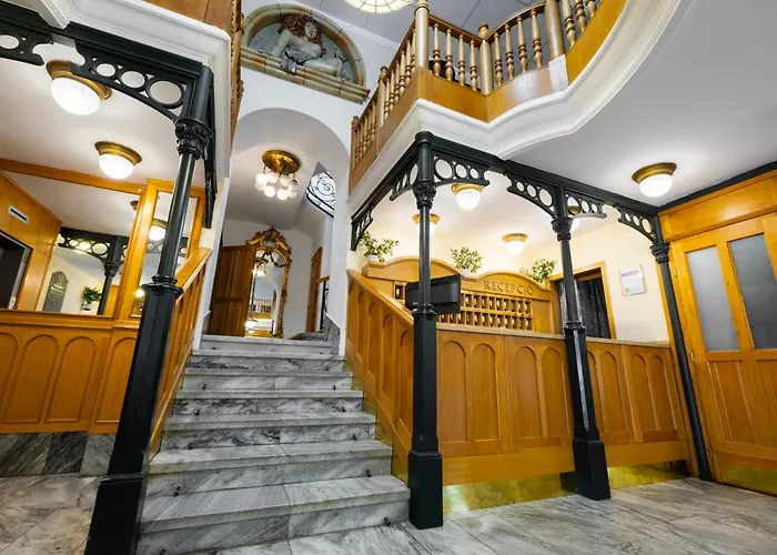 Pannonia Отель 2*