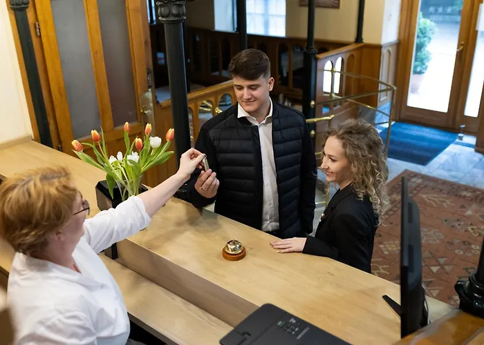 מלון Pannonia 2*